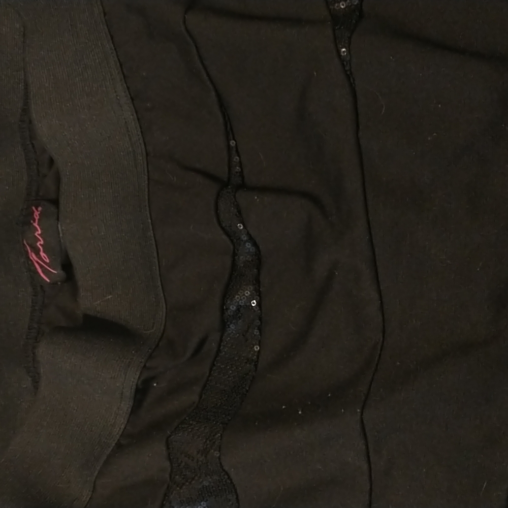 Cute Torrid black sequin skirt